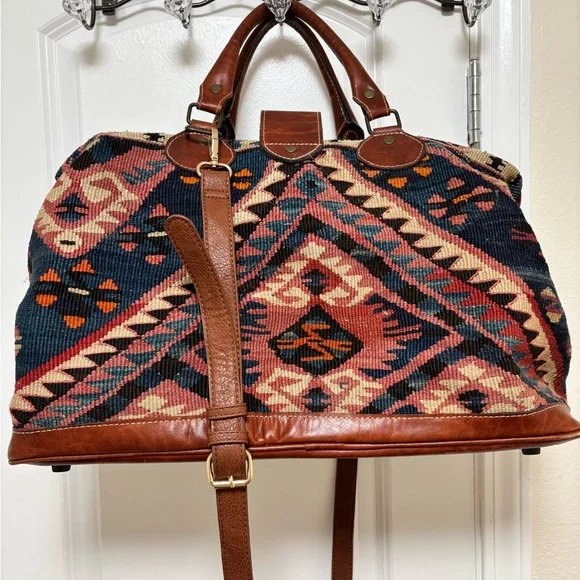 Vintage Turkish Kilim Travel Bag - Picture 8 of 14